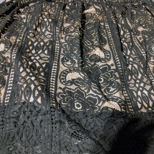 XXL Lace skirt